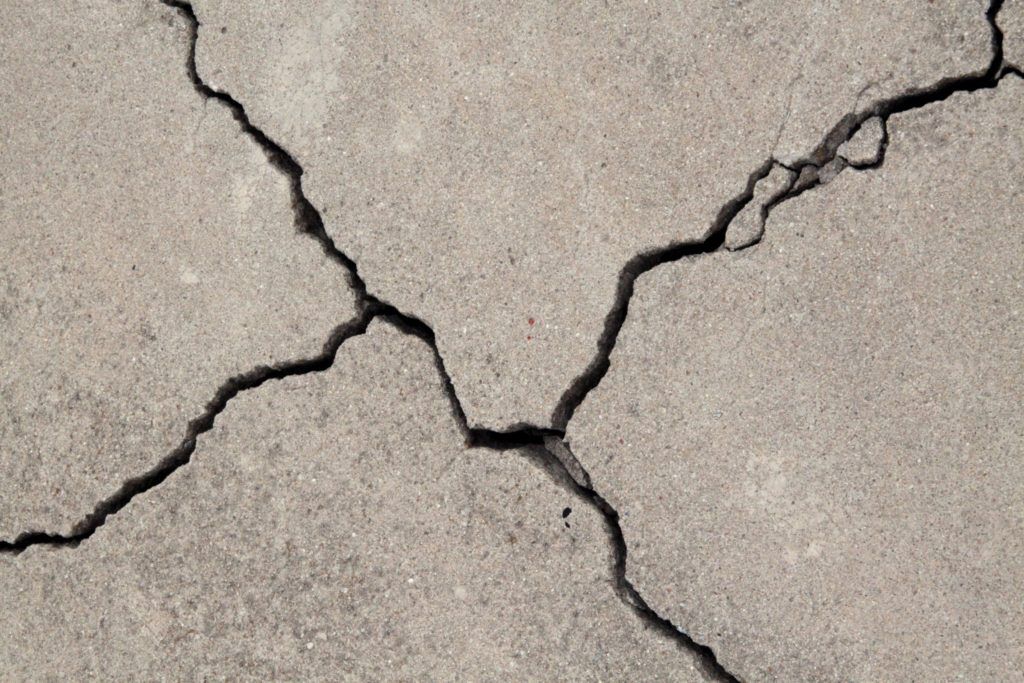 Foundation cracks